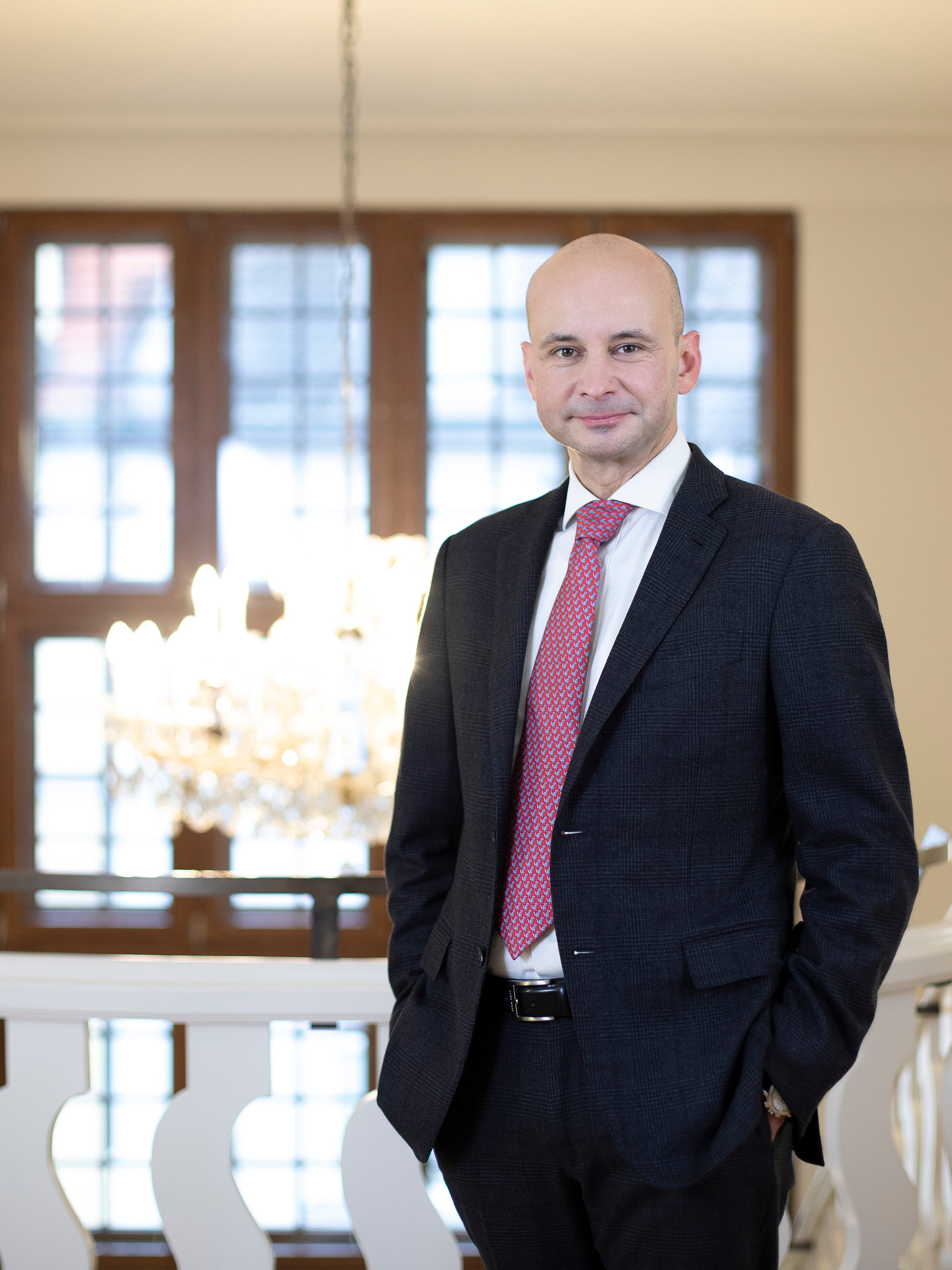 Dr. Stefan Pasternak – Chief Executive & Financial Officer