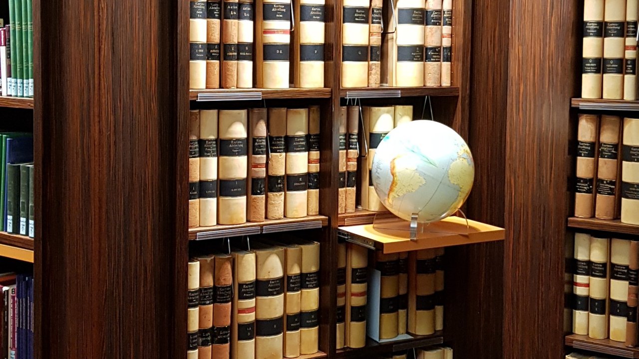 Globus der Naturgefahren in der Staatsbibliothek zu Berlin – Preußischer Kulturbesitz