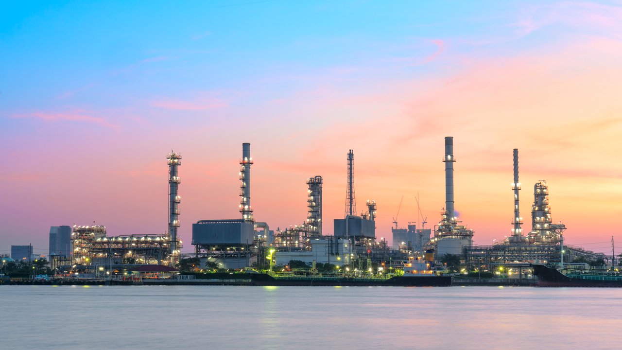 Optimum insurance cover for oil and gas companies