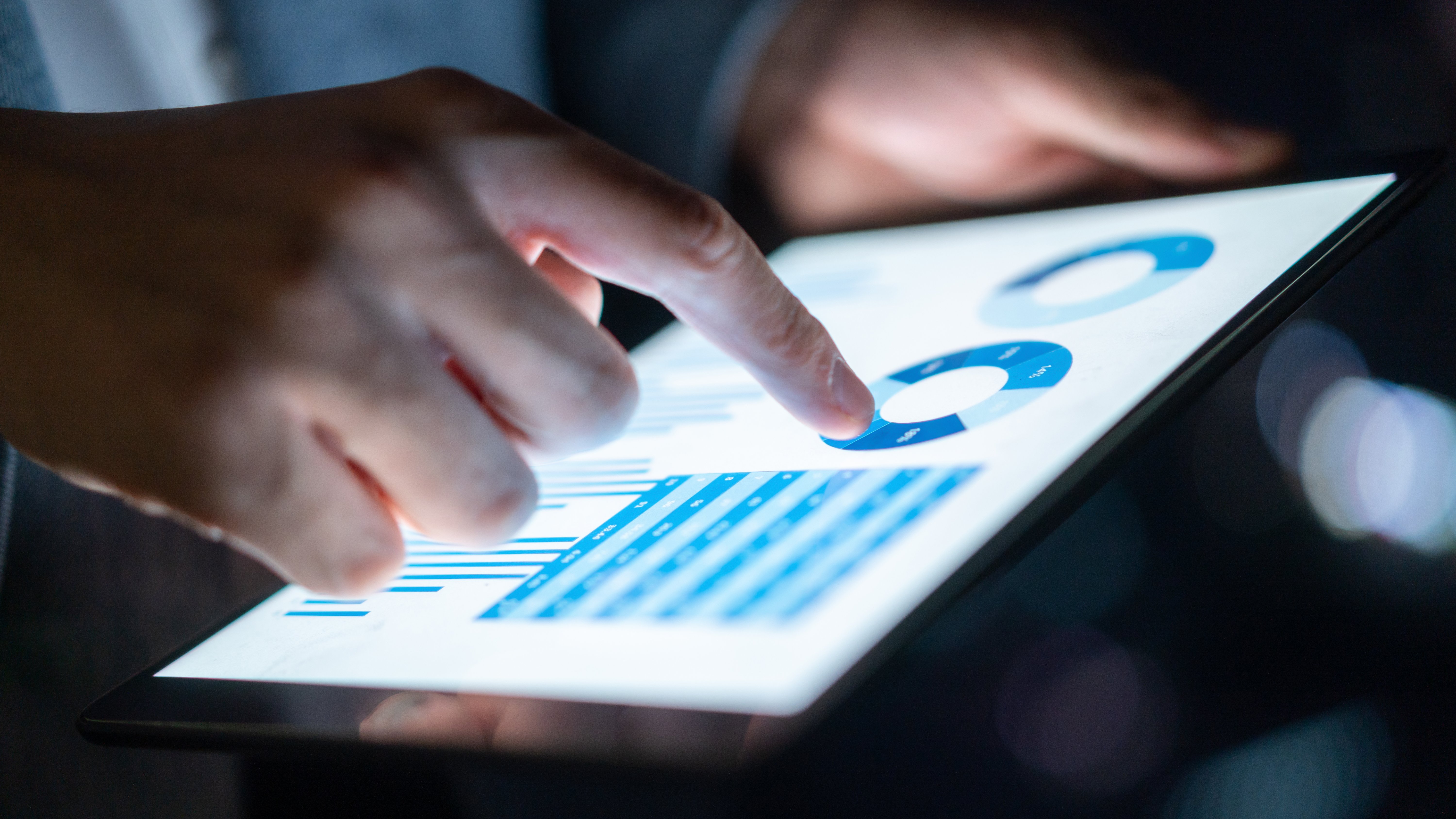 From traditional to online