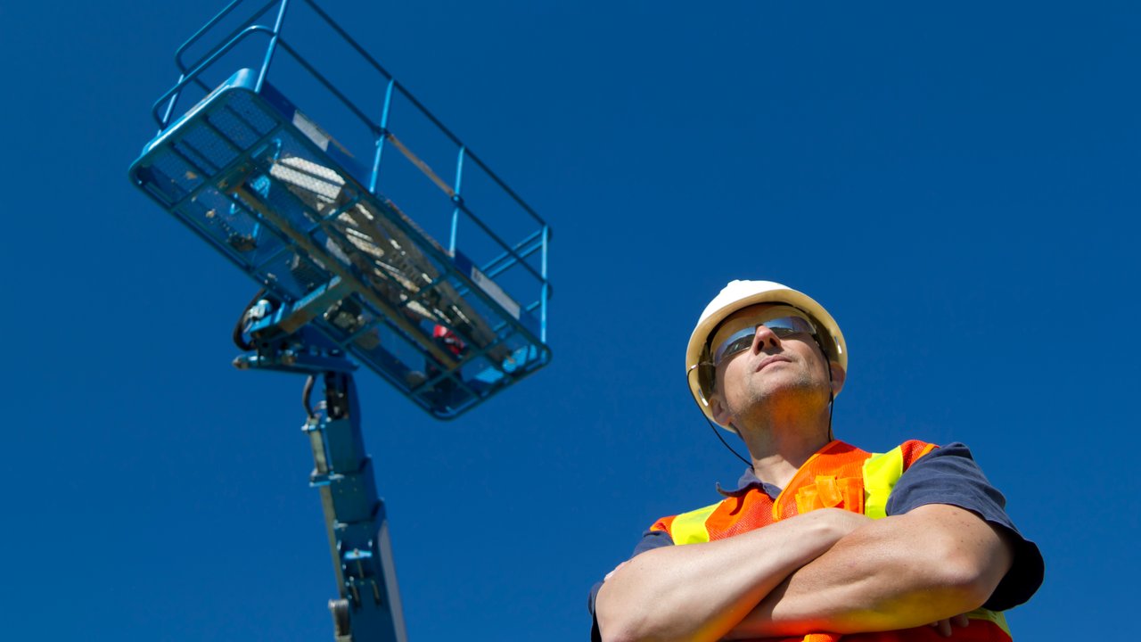 Seven construction industry trends to watch in 2025 construction trends