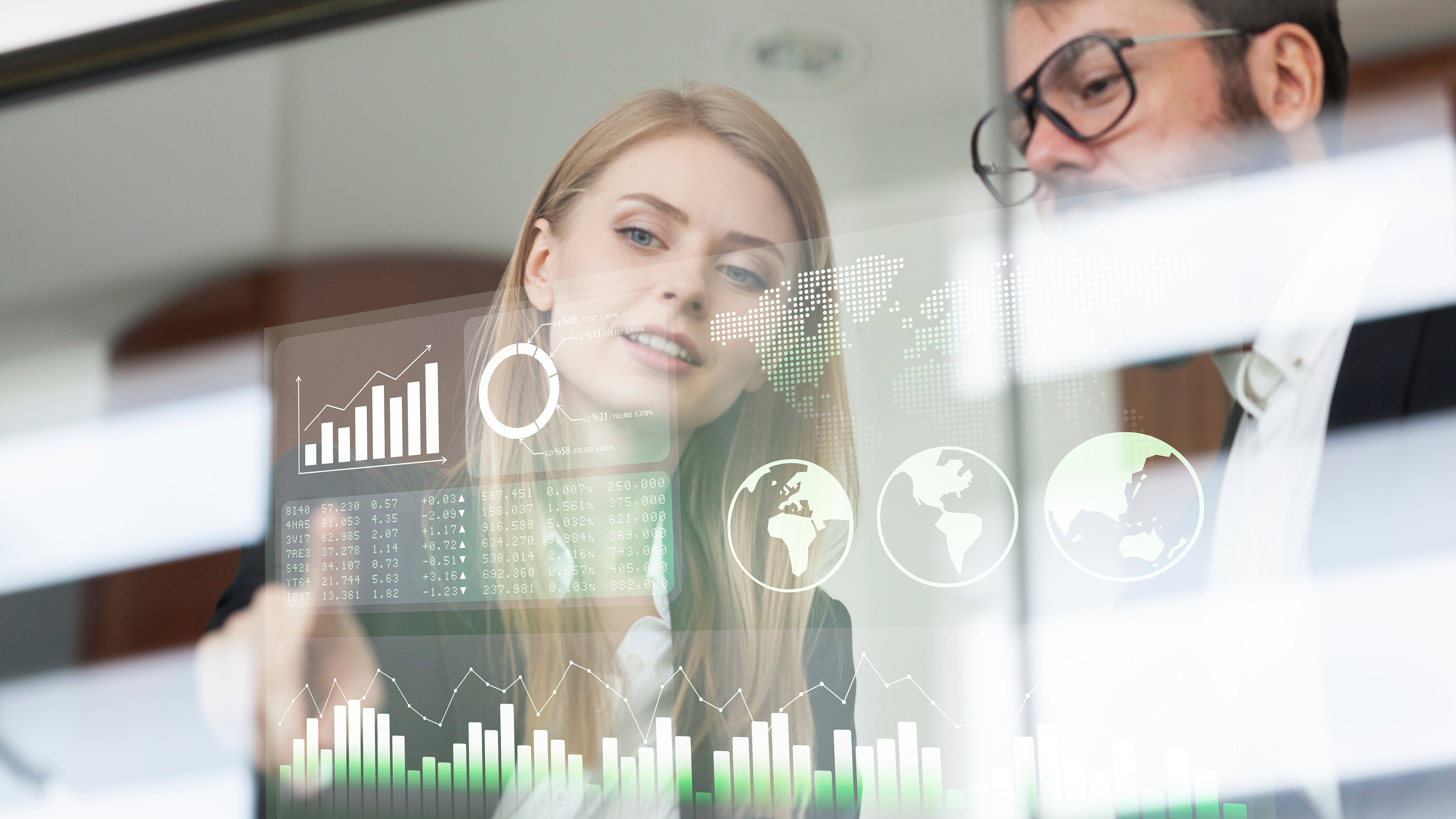 Automated machine learning approach for risk pricing