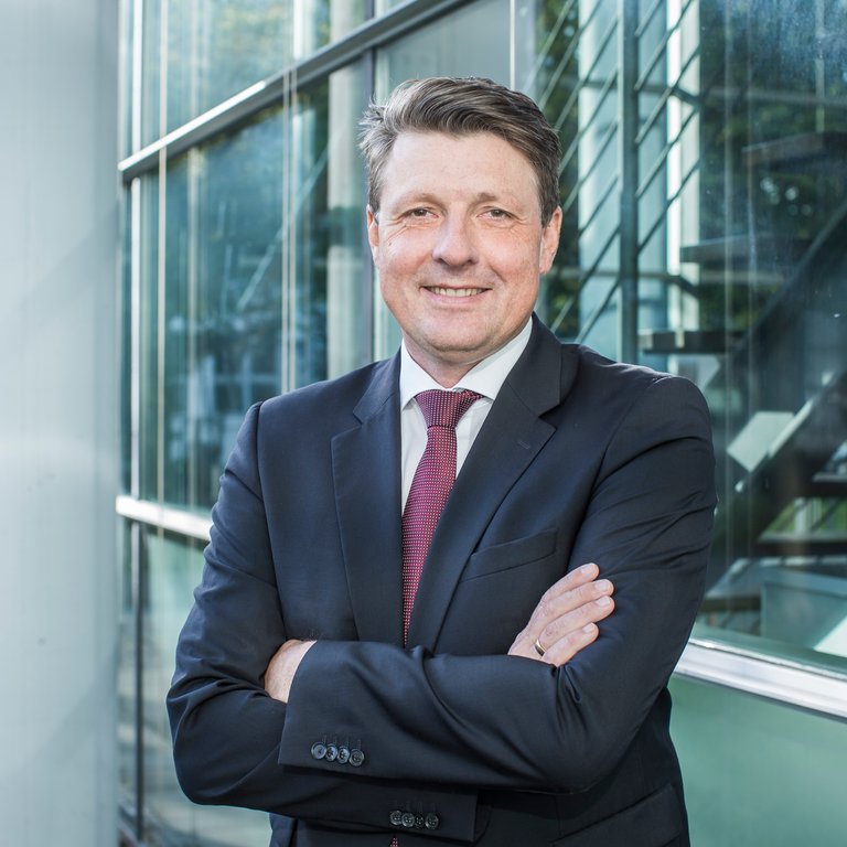 Prof. Ralf B. Wehrspohn