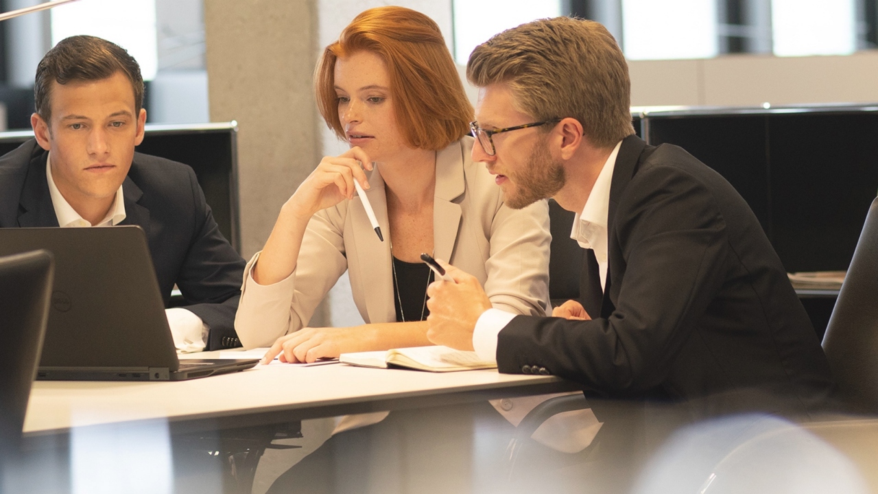 Every year, Munich Re invests more than €800 in further training for each of its employees.  