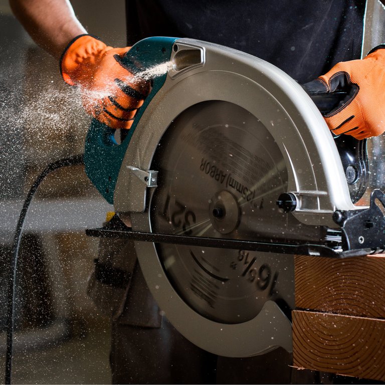 Circular saw