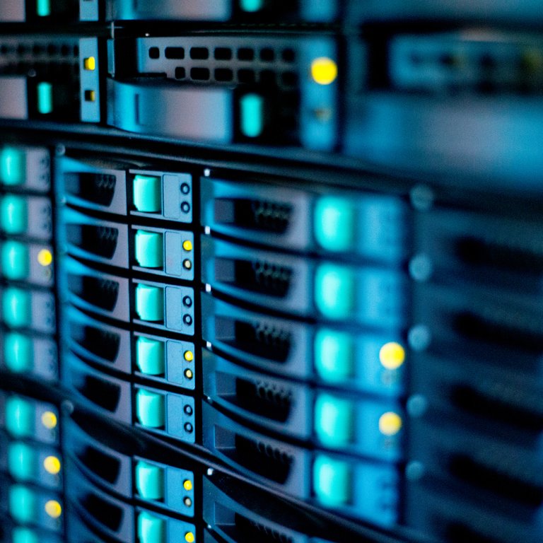 Computer server