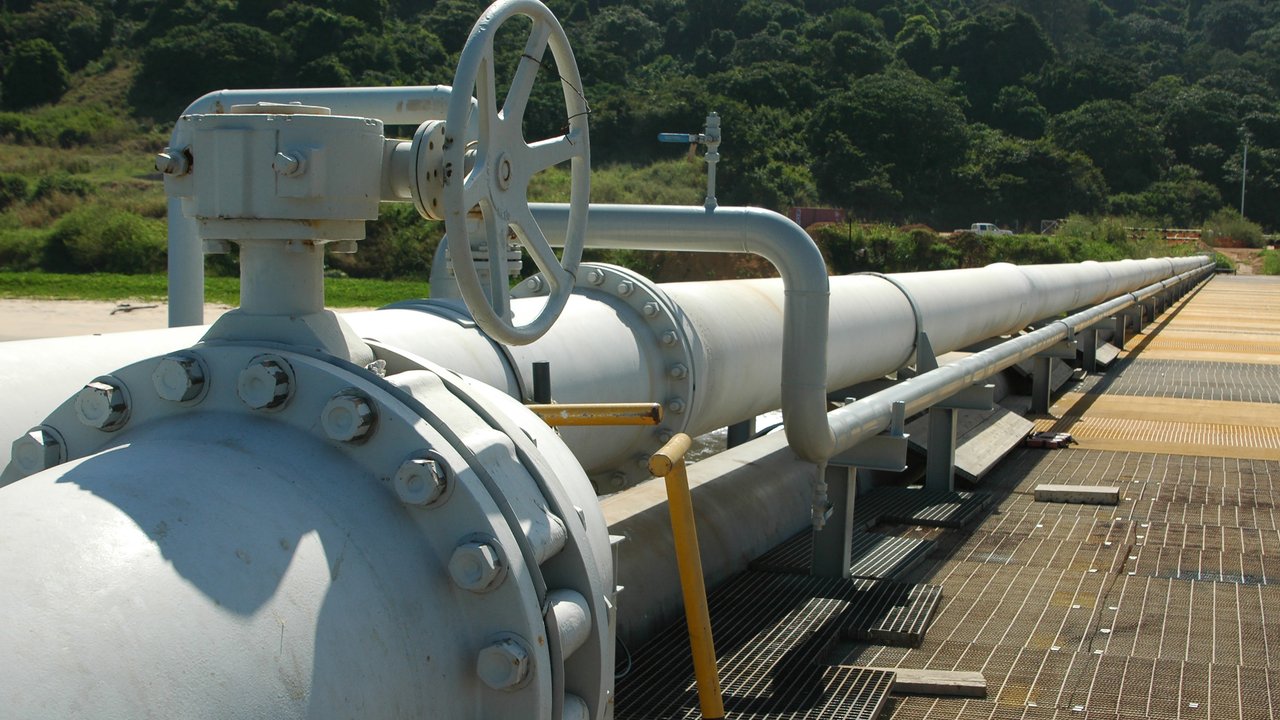 Pipeline carrying crude oil to the refinery.