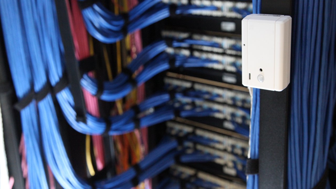 HSB ATS IoT sensor in IT server room