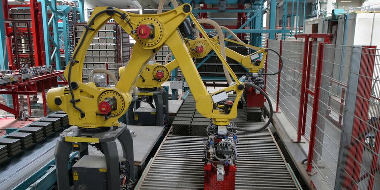 Caution: Complex interdependencies Caution: Complex interdependencies