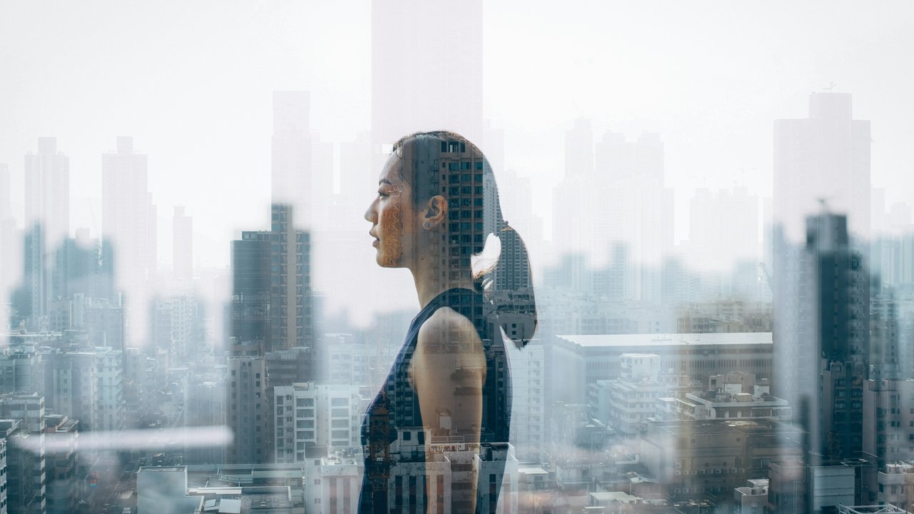 Early detection, better treatment A Munich Re study identifies health-related warning signs for the later development of mental illness