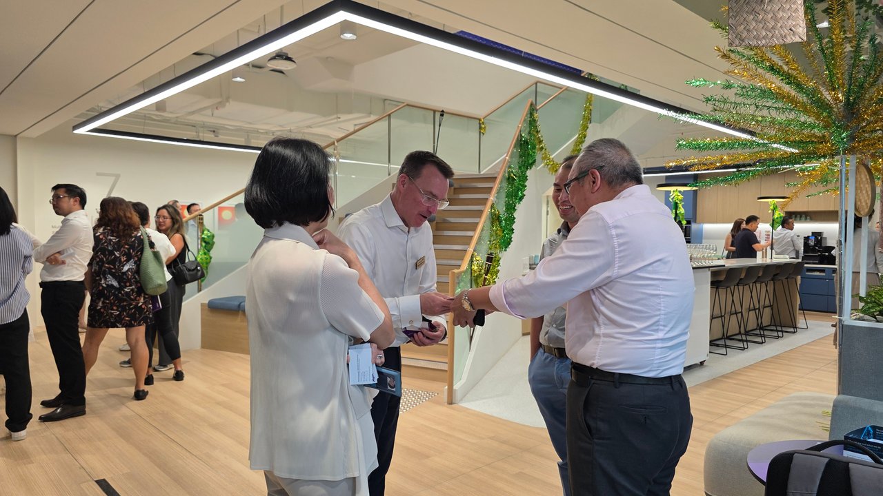 Networking at the Sustain Festival event in Singapore